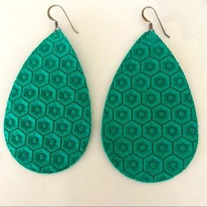 Nickel and suede leather teardrop earrings!